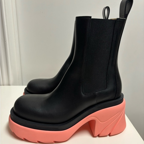 Bottega Veneta Flash Ankle Boot - Picture 2 of 14